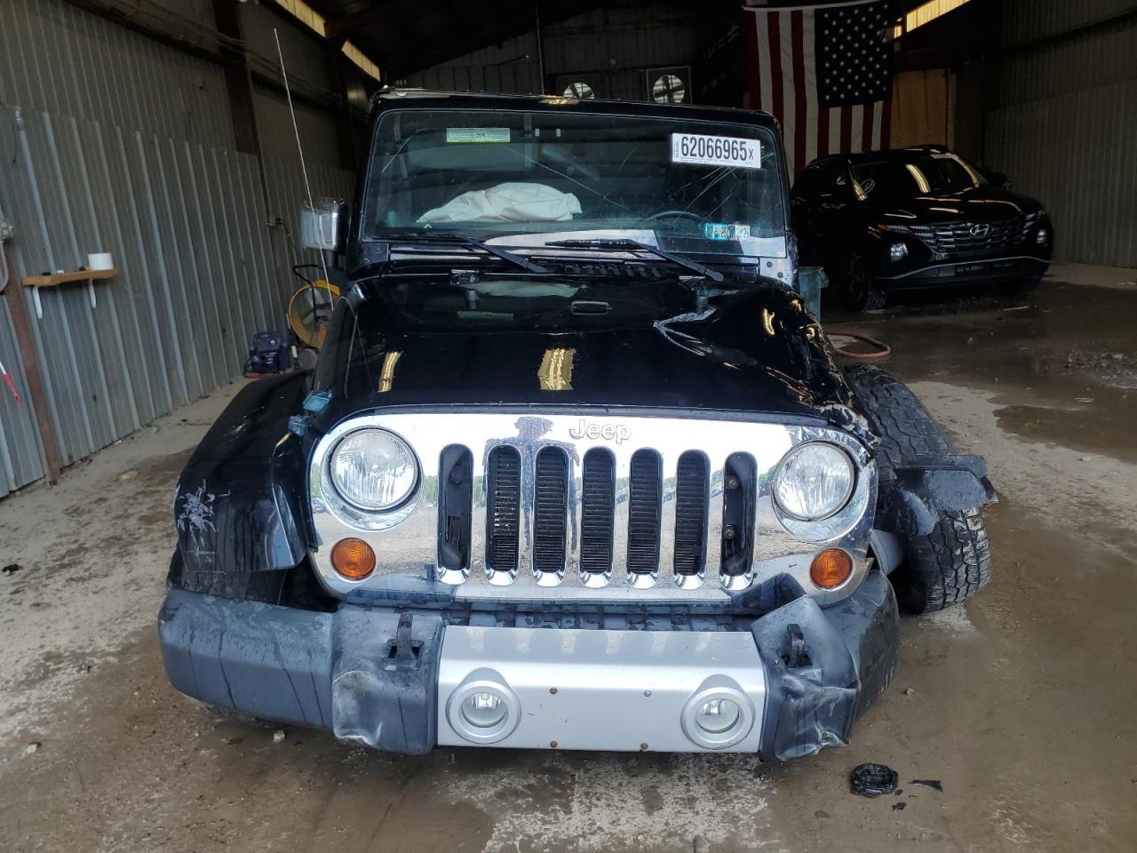 2012 Jeep Wrangler Unlimited Sahara - Фото 5