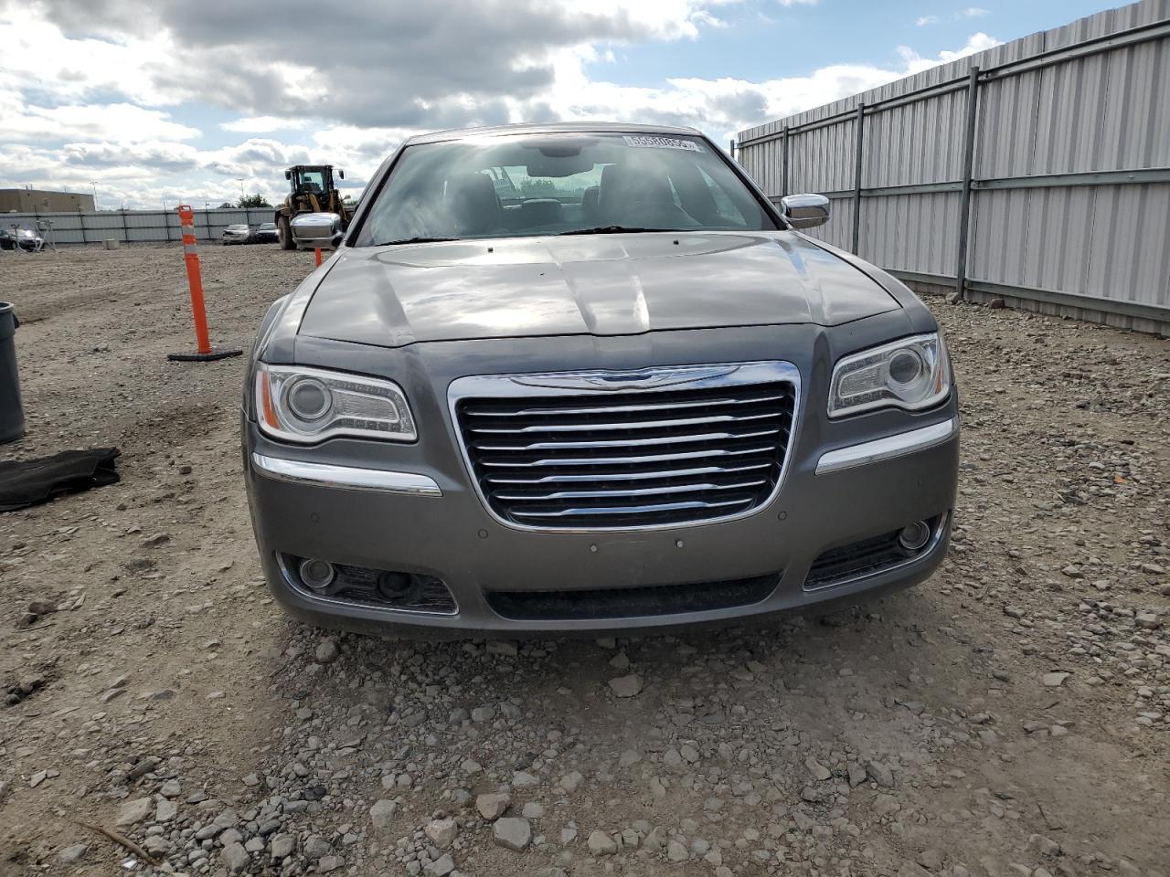 2012 Chrysler 300 Limited - Фото 5
