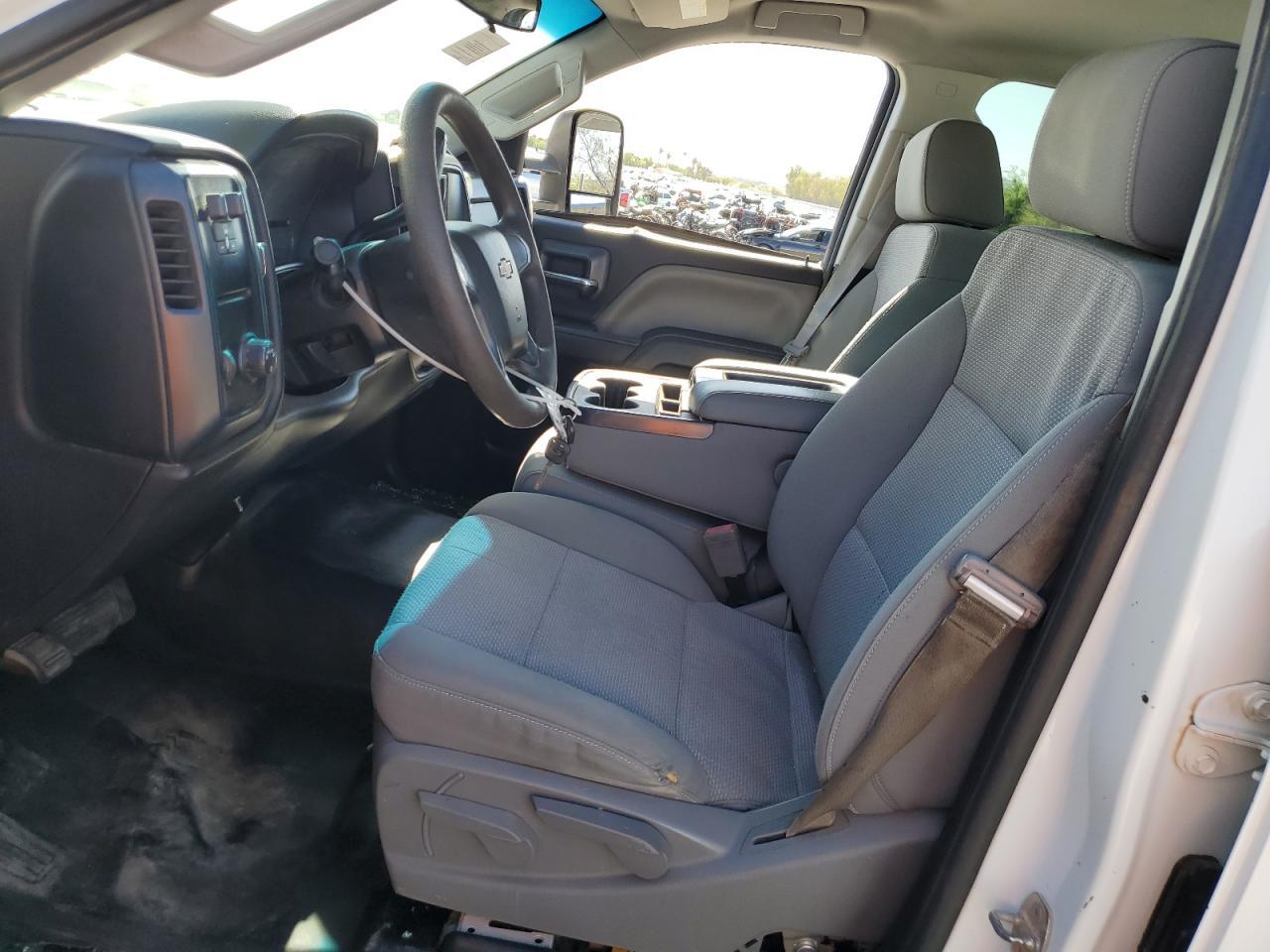 2015 Chevrolet Silverado C2500 Heavy Duty - Фото 7