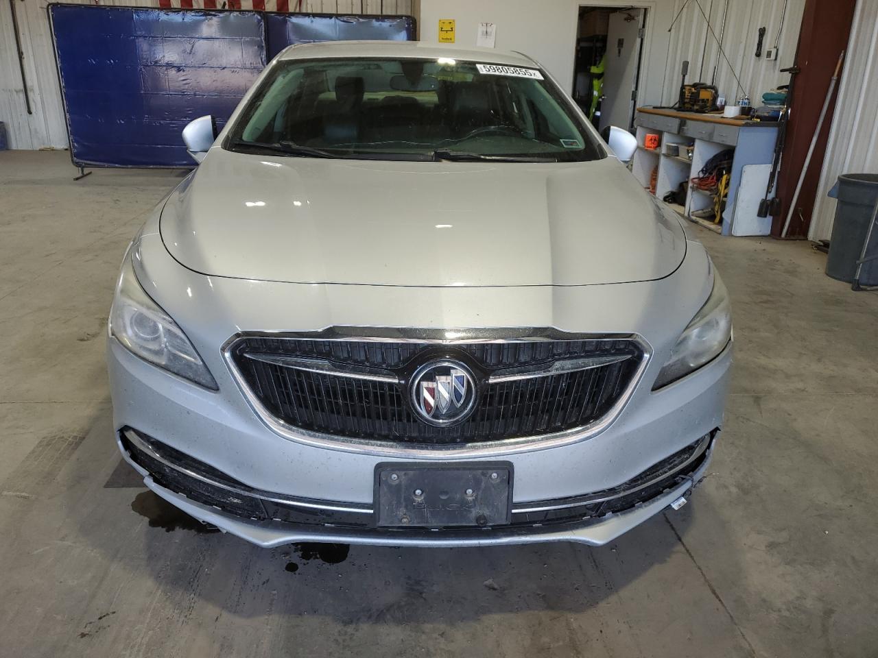 2017 Buick Lacrosse Essence - Image 5