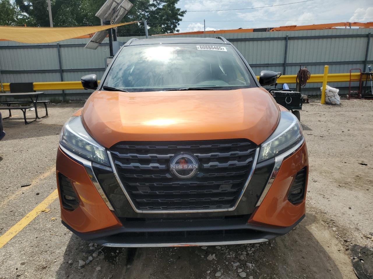 2024 Nissan Kicks Sr - Image 5