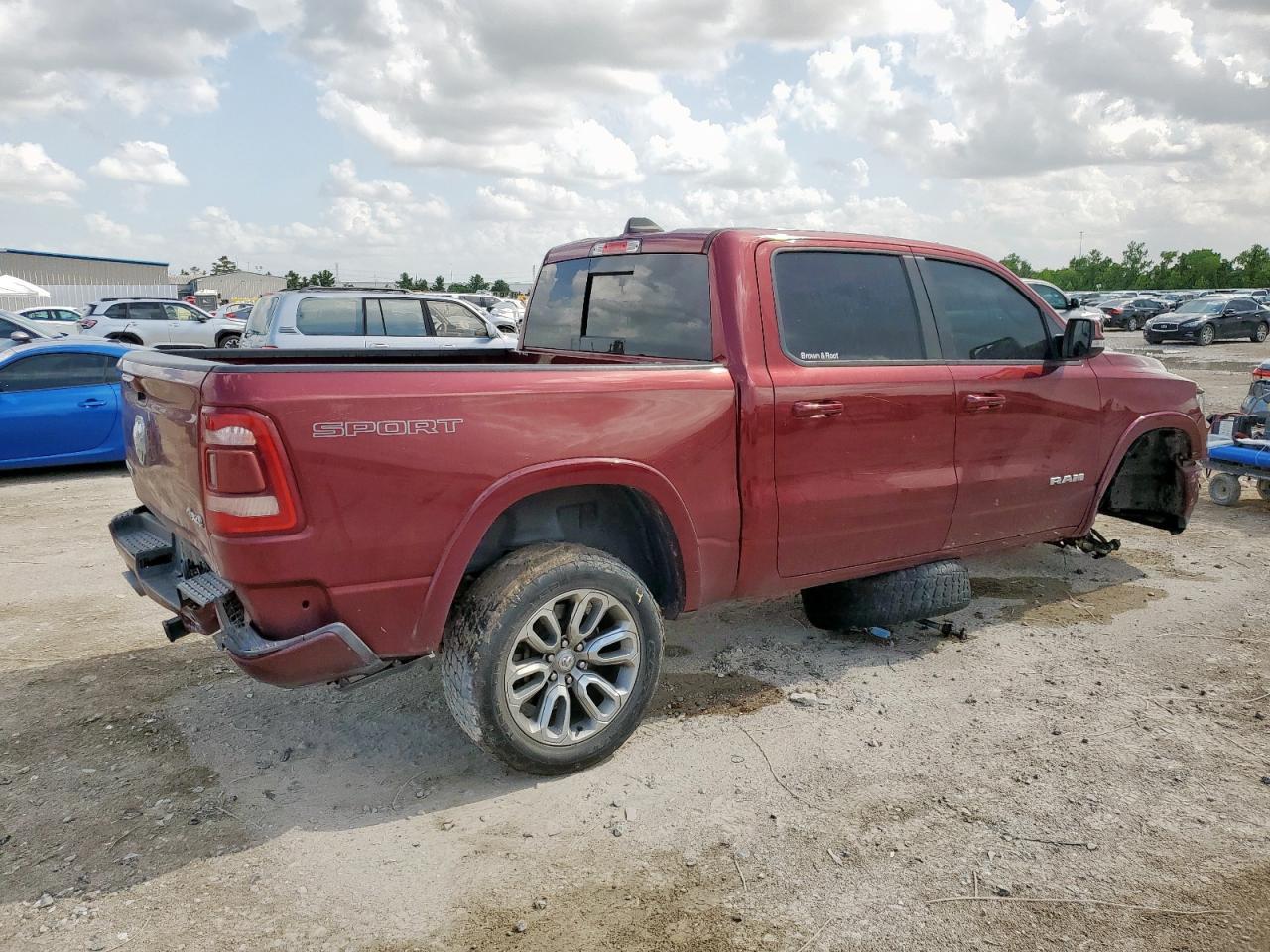 2019 Ram 1500 Laramie - Image 3