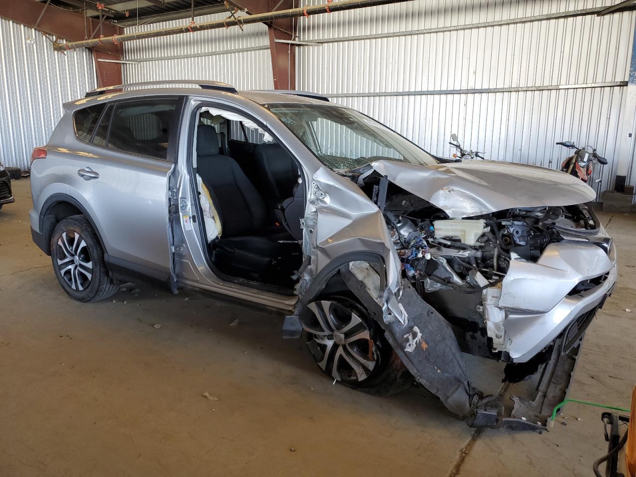 2018 Toyota Rav4 Le - Image 4