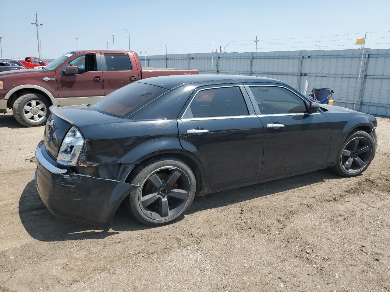 2006 Chrysler 300C - Image 3