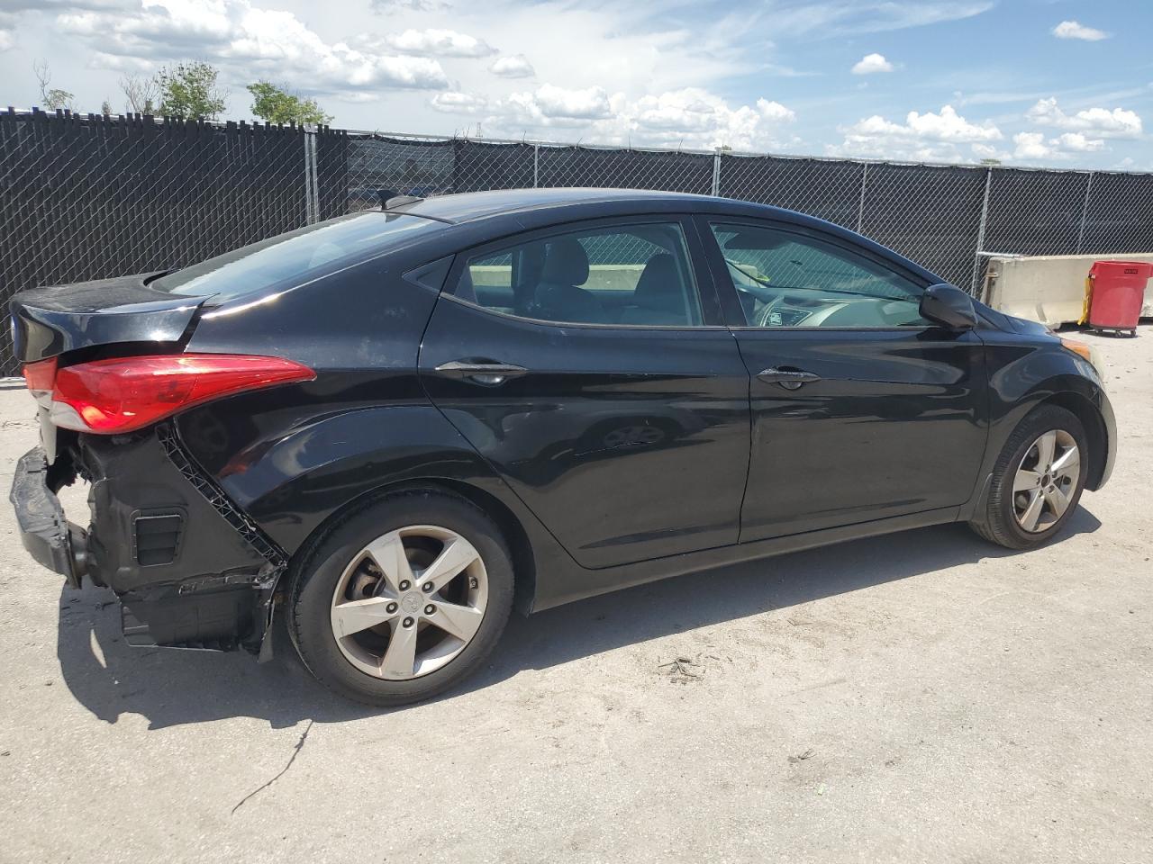 2013 Hyundai Elantra Gls - Фото 3