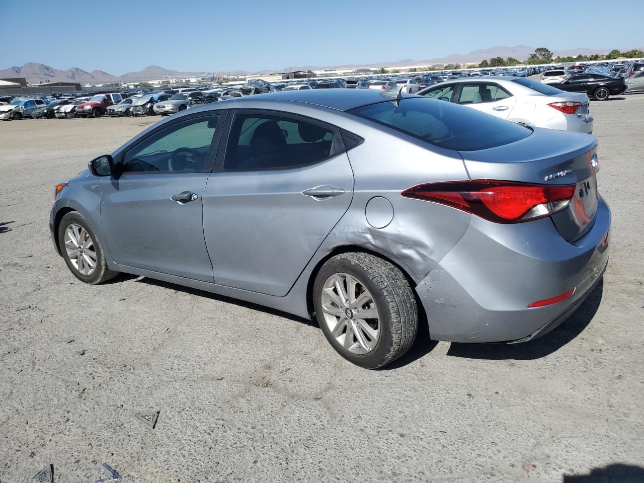 2015 Hyundai Elantra Se - Image 2