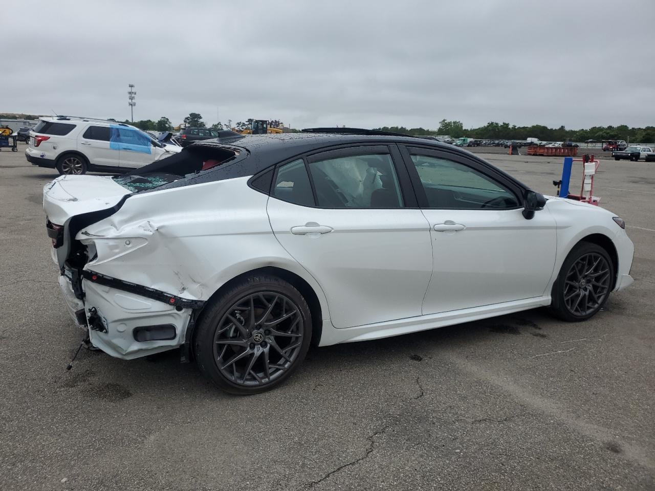 2025 Toyota Camry Xse - Фото 3