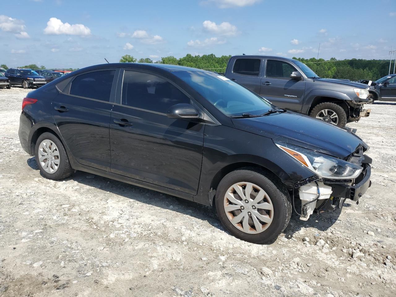 2021 Hyundai Accent Se - Фото 4