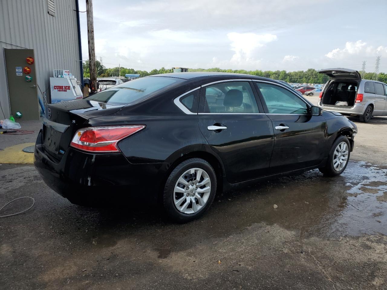 2014 Nissan Altima 2.5 - Image 3