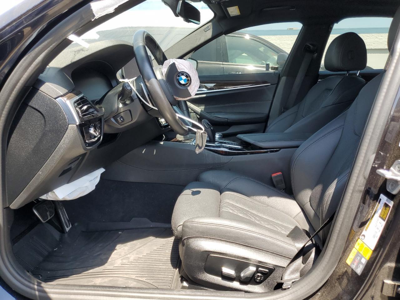 2021 BMW 530E - Фото 7