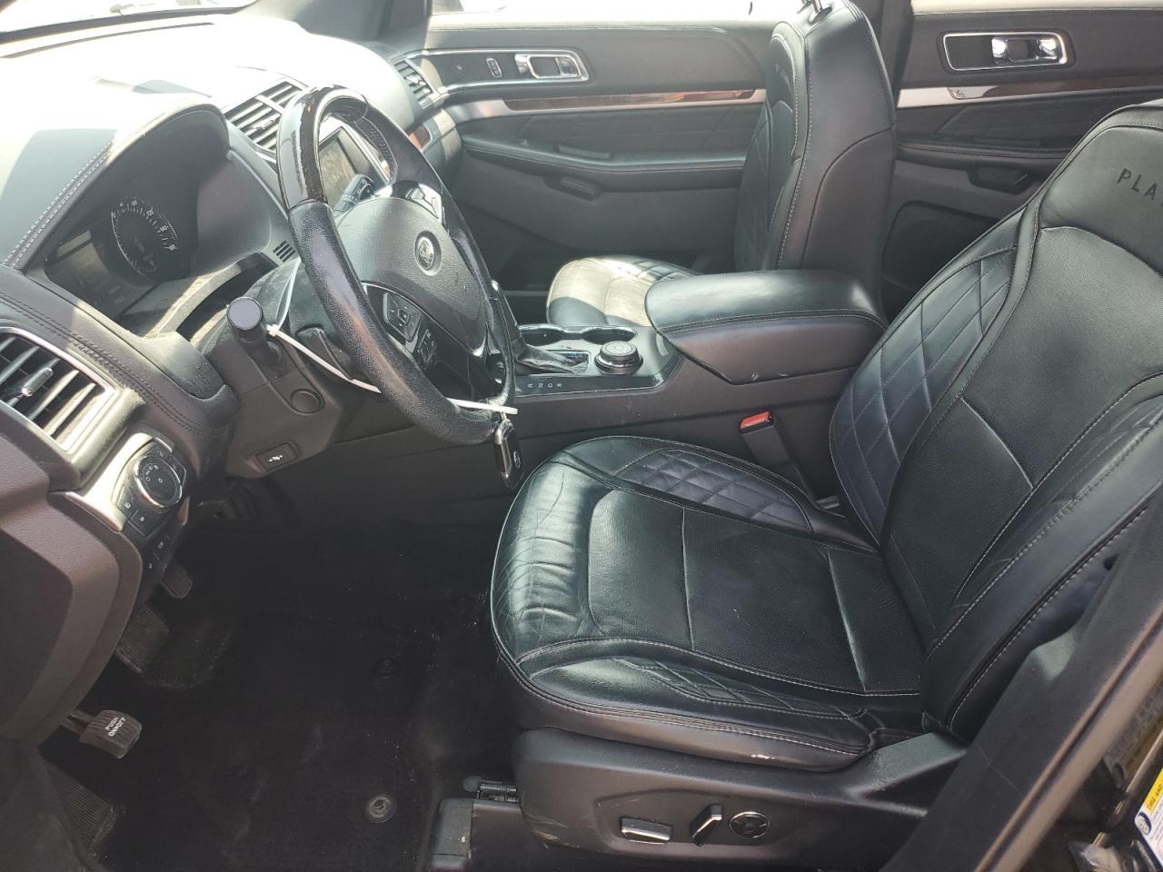 2017 Ford Explorer Platinum - Image 7