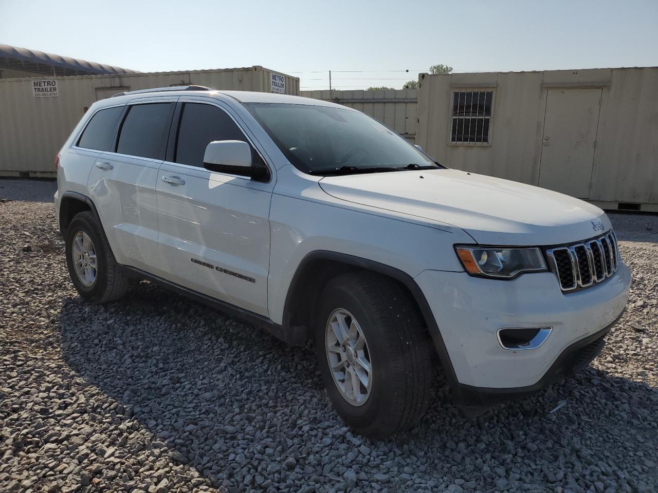 2018 Jeep Grand Cherokee Laredo - Image 4