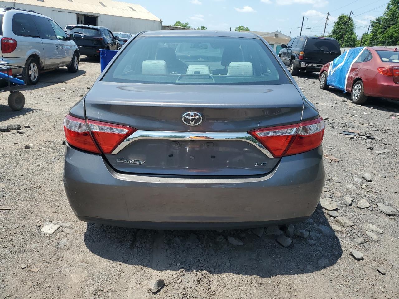 2016 Toyota Camry Le - Фото 6