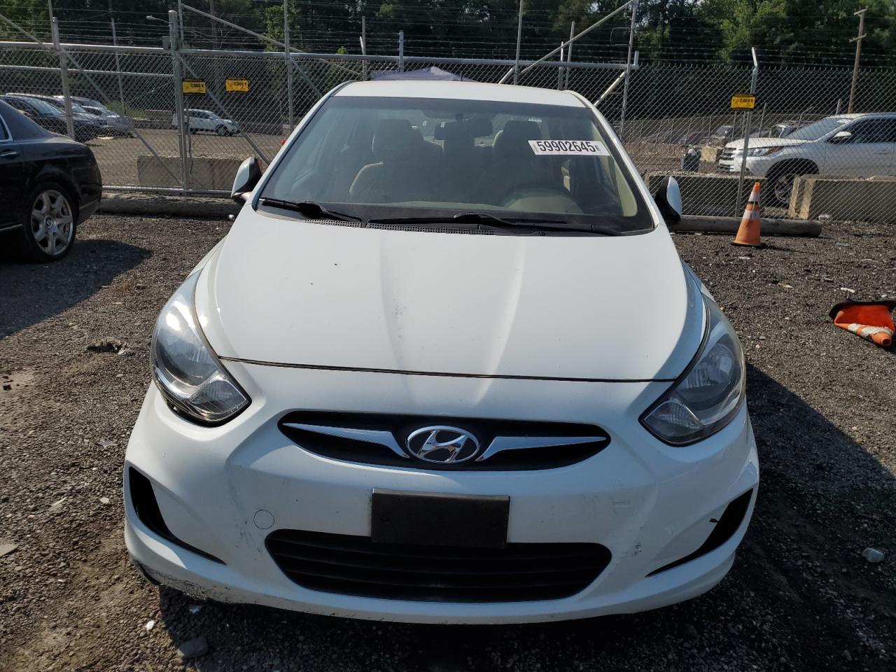 2012 Hyundai Accent Gls - Image 5