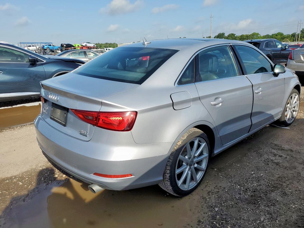 2015 Audi A3 Premium - Image 3