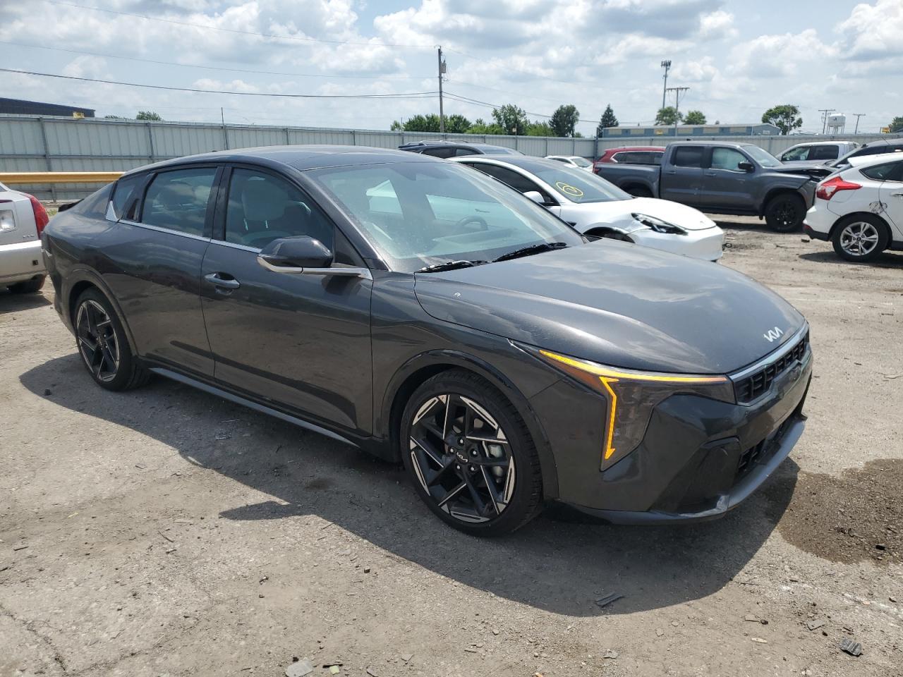 2025 Kia K4 Gt Line - Фото 4