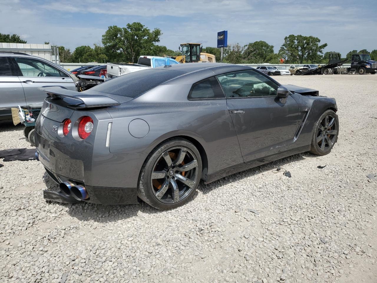 2010 Nissan Gt-R Base - Image 3