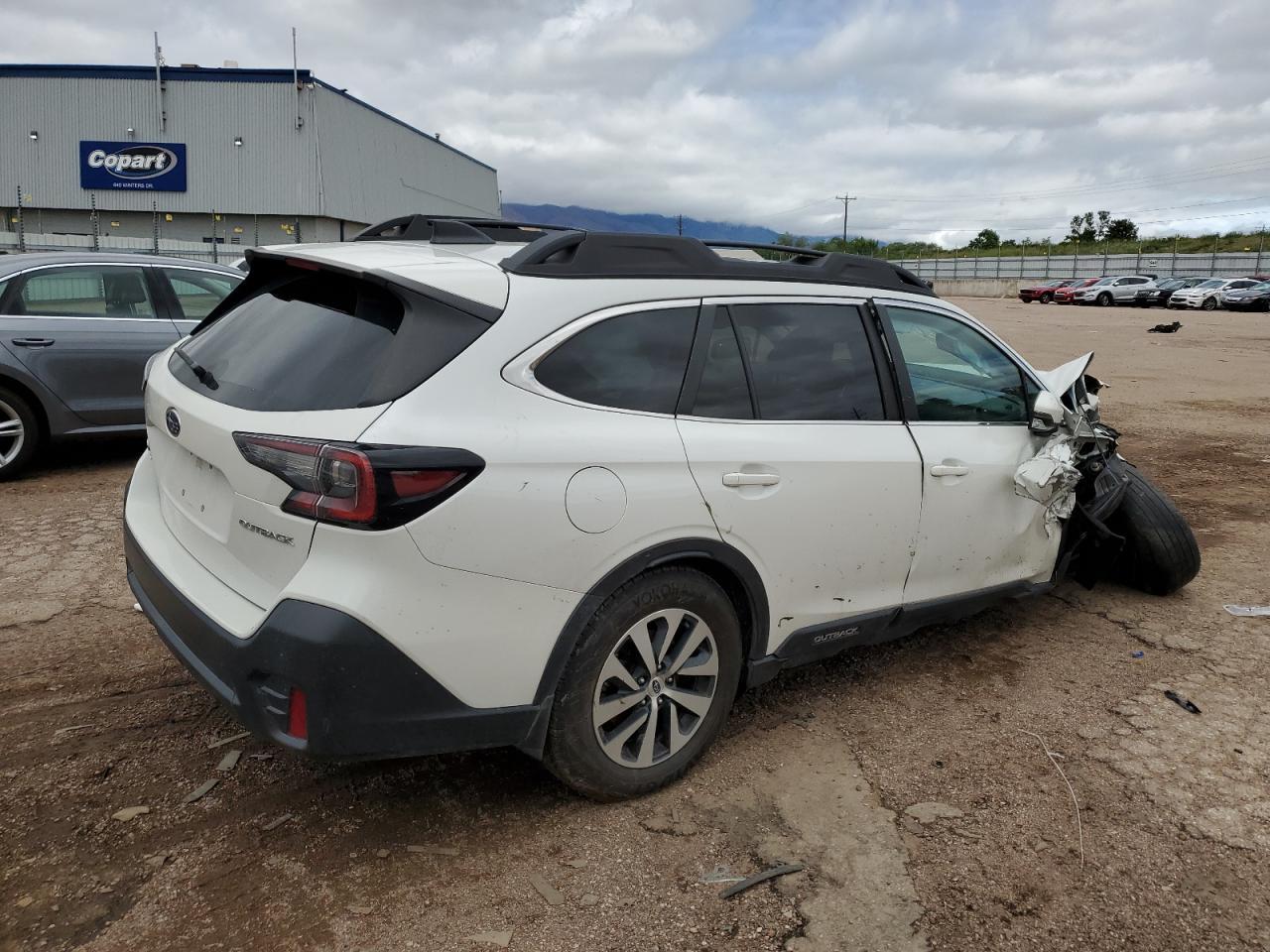 2021 Subaru Outback Premium - Фото 3