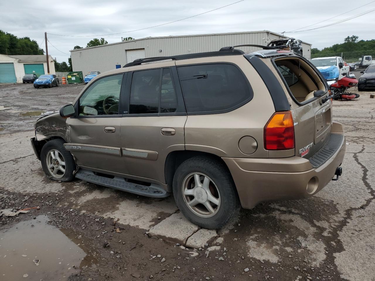 2003 GMC Envoy - Image 2
