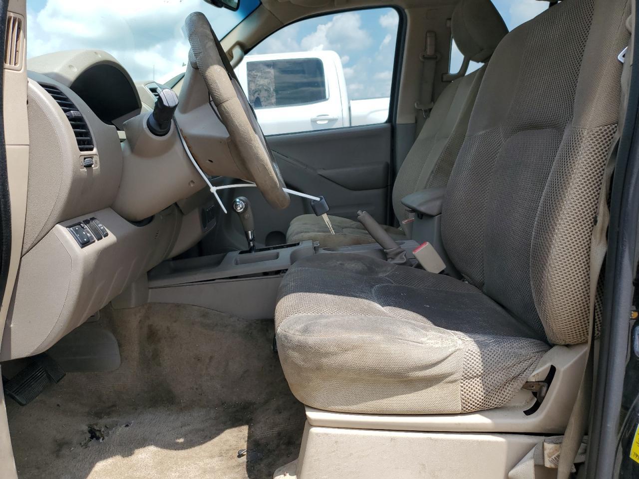 2015 Nissan Frontier S - Image 7