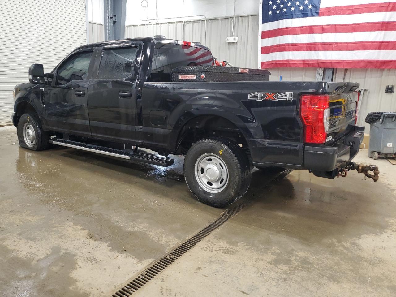 2020 Ford F350 Super Duty - Image 2