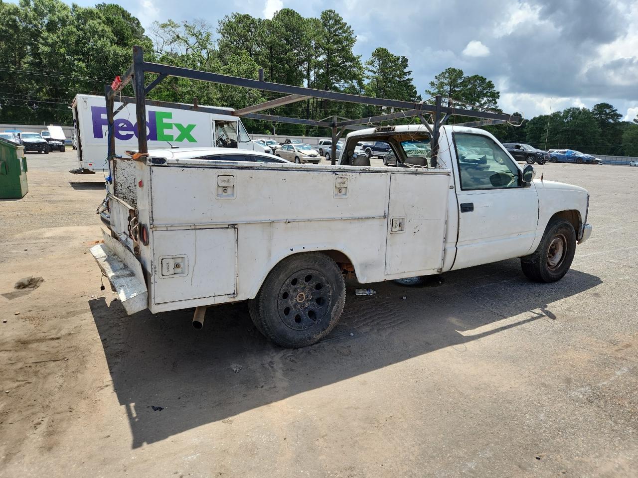 1998 Chevrolet Gmt-400 C2500 - Фото 3