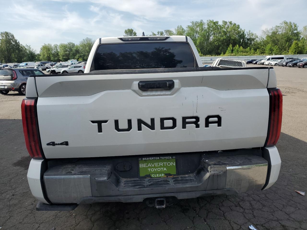 2024 Toyota Tundra Crewmax Sr - Image 6