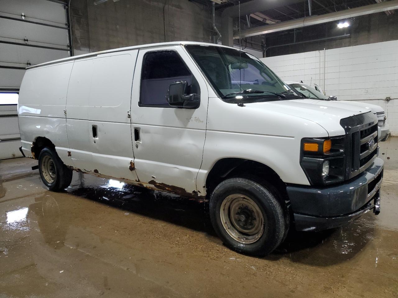 2012 Ford Econoline E150 Van - Image 4