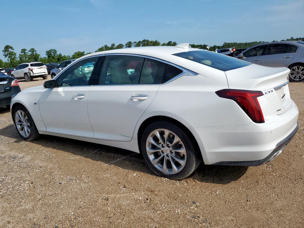 2023 Cadillac Ct5 Luxury - Фото 2