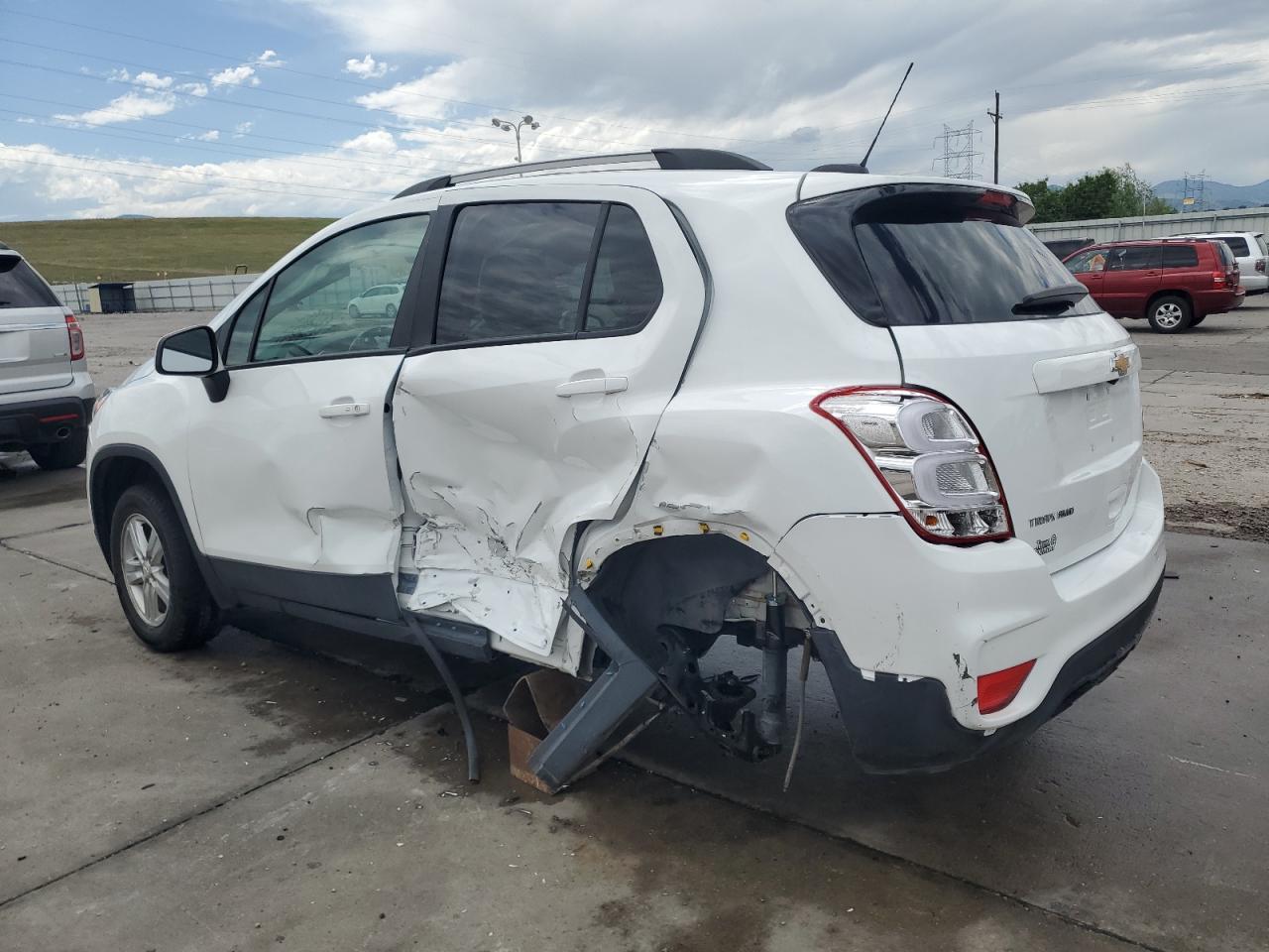 2022 Chevrolet Trax 1Lt - Image 2