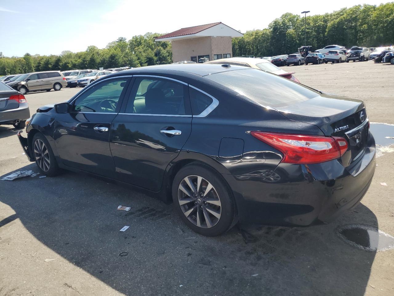 2017 Nissan Altima 2.5 - Image 2
