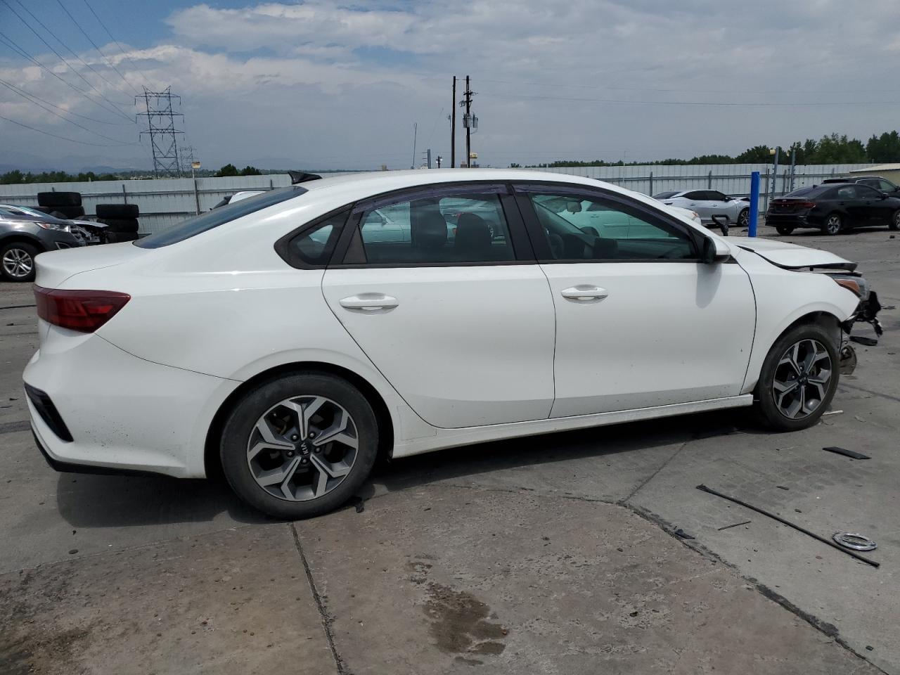 2021 Kia Forte Fe - Фото 3
