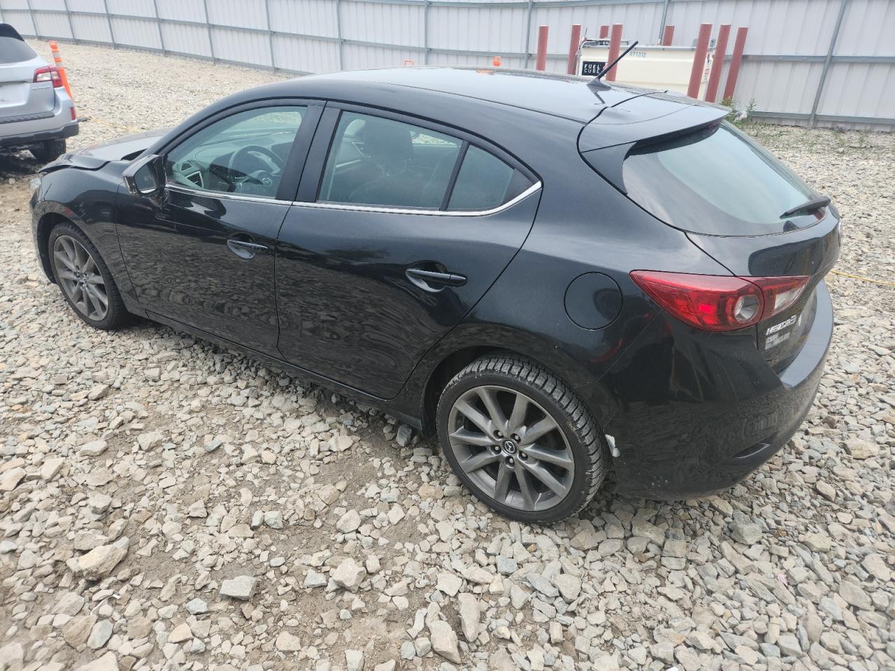 2018 Mazda 3 Touring - Фото 2
