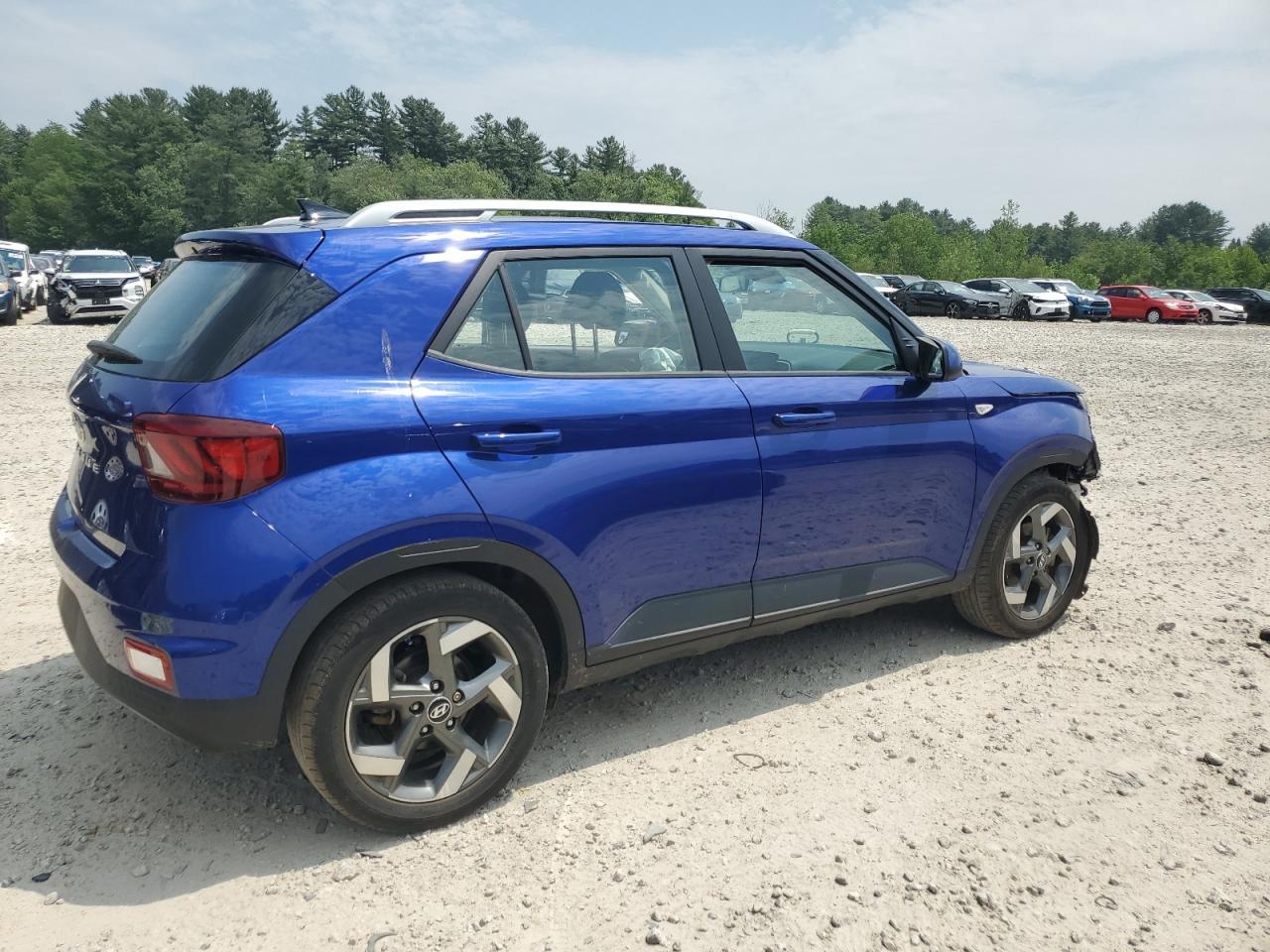2022 Hyundai Venue Sel - Фото 3