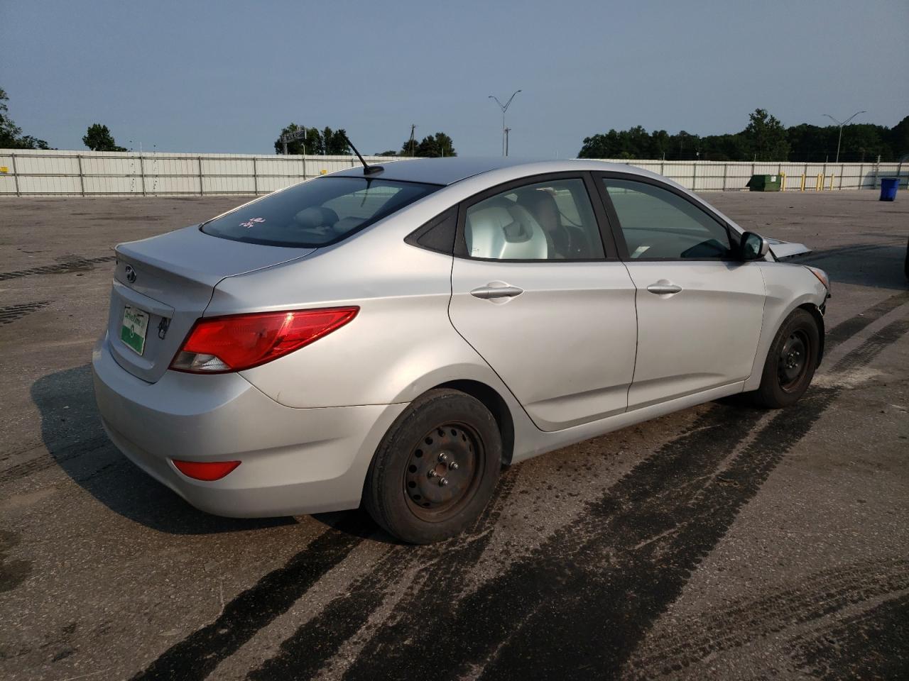 2017 Hyundai Accent Se - Фото 3