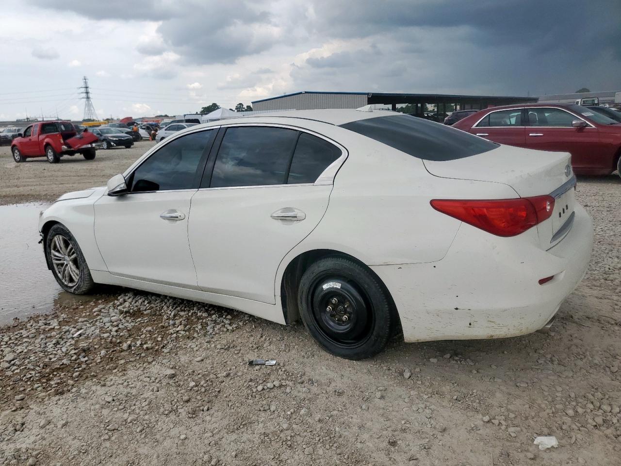 2015 Infiniti Q50 Base - Фото 2