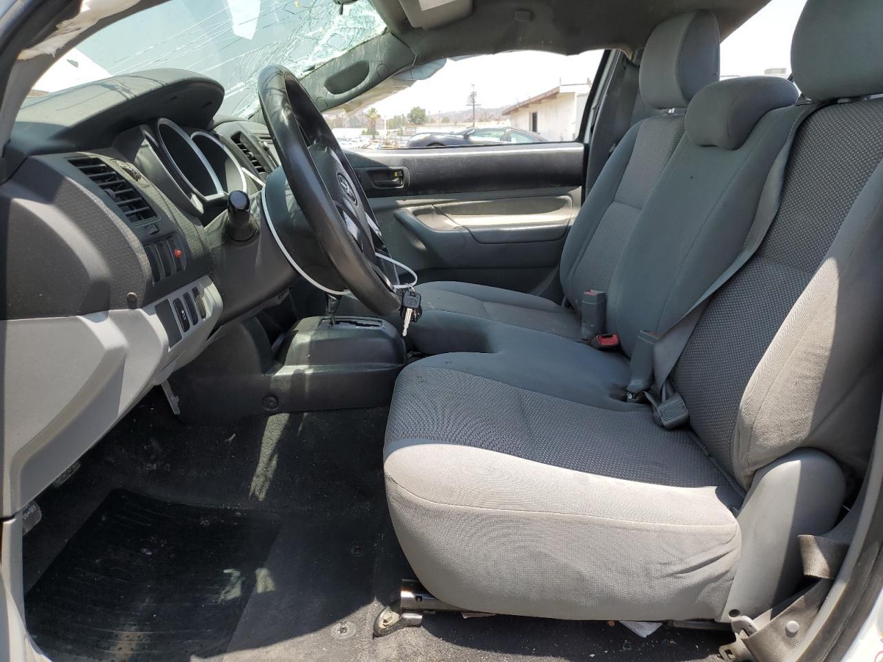2014 Toyota Tacoma - Image 7