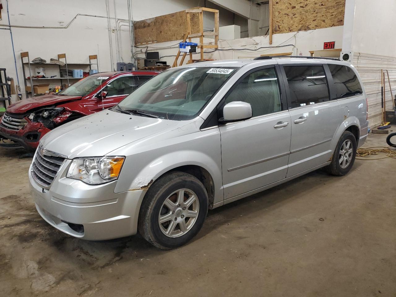 2010 Chrysler Town & Country Touring