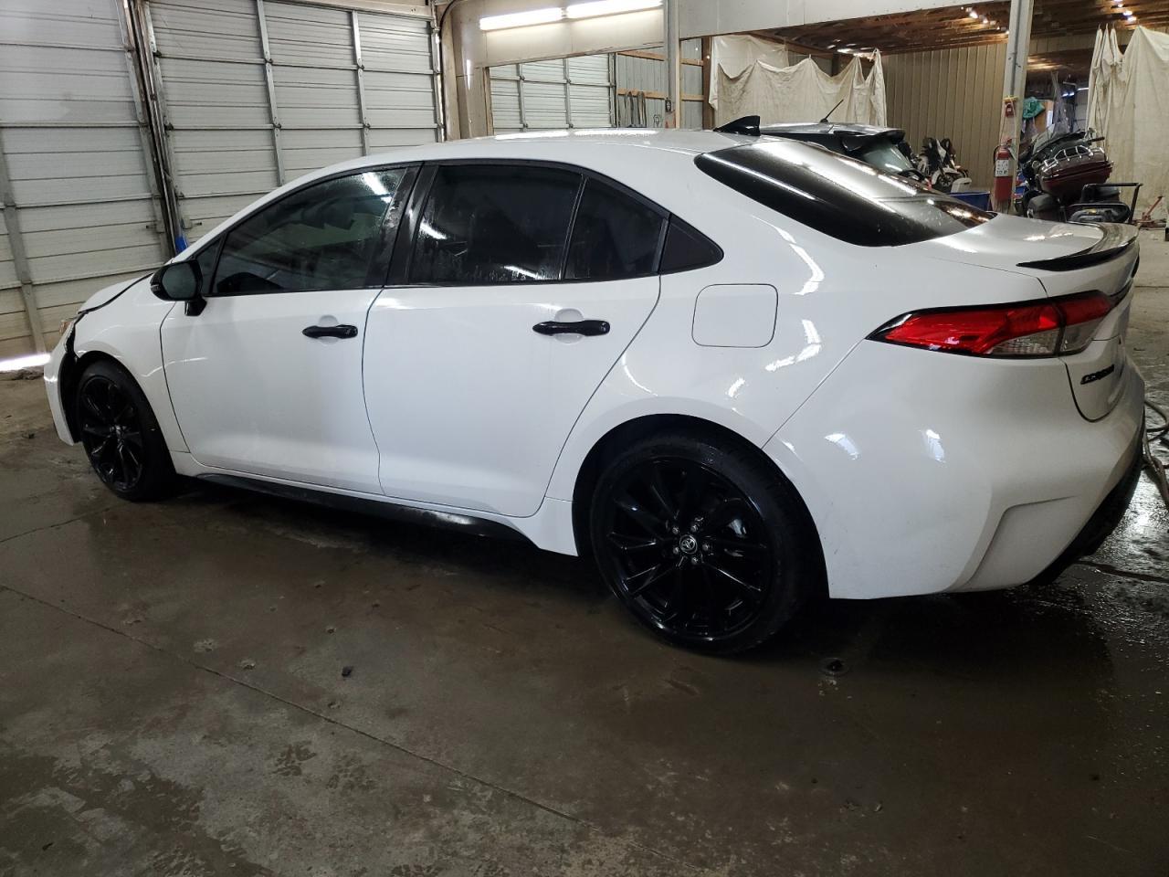 2020 Toyota Corolla Se - Фото 2