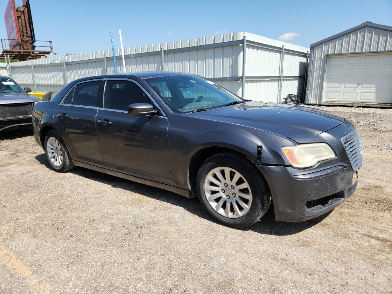 2014 Chrysler 300 - Фото 4