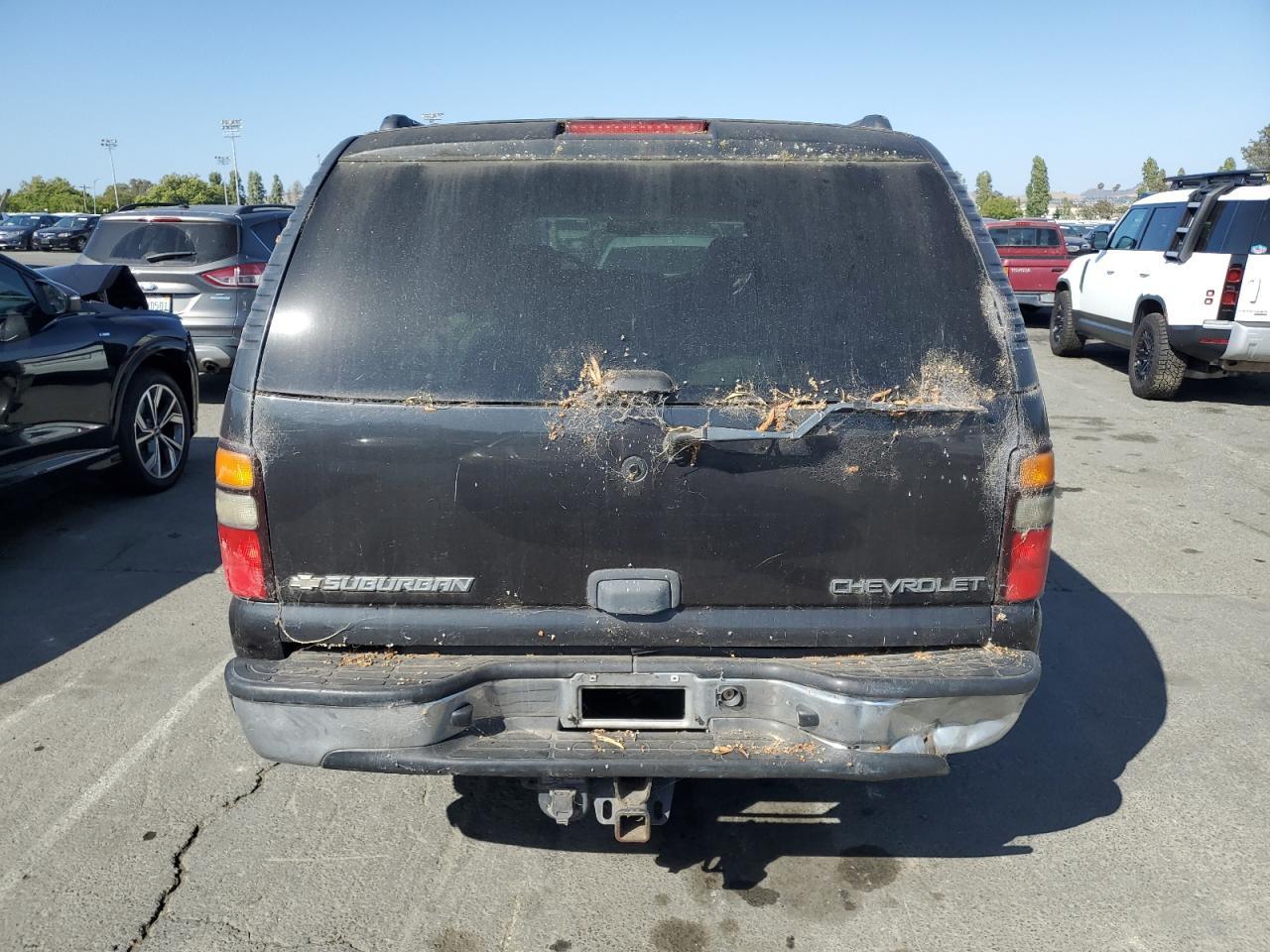 2005 Chevrolet Suburban C1500 - Image 6