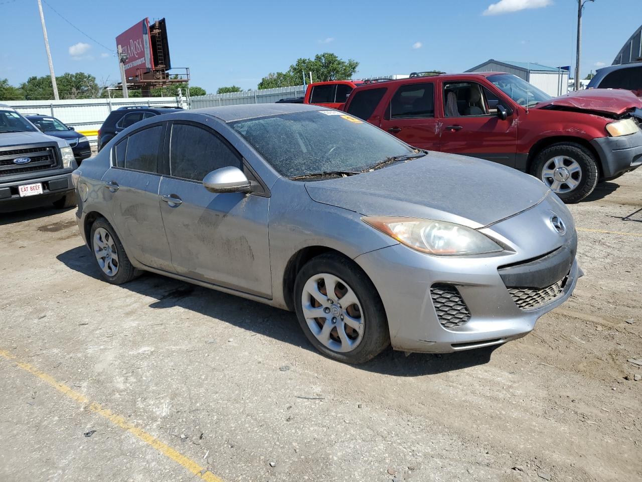 2013 Mazda 3 I - Image 4