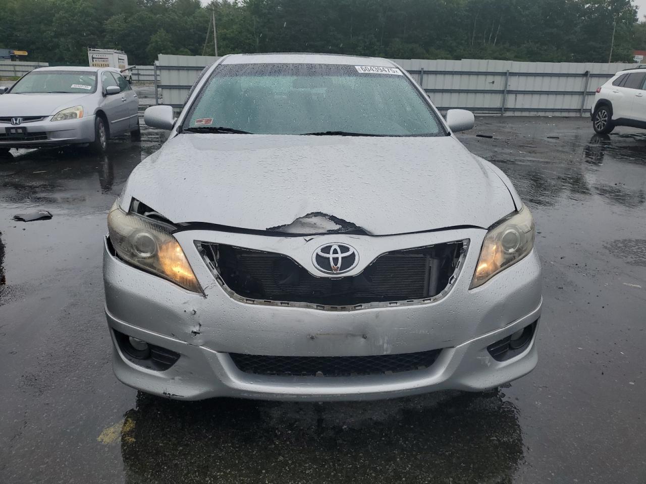 2010 Toyota Camry Base - Фото 5