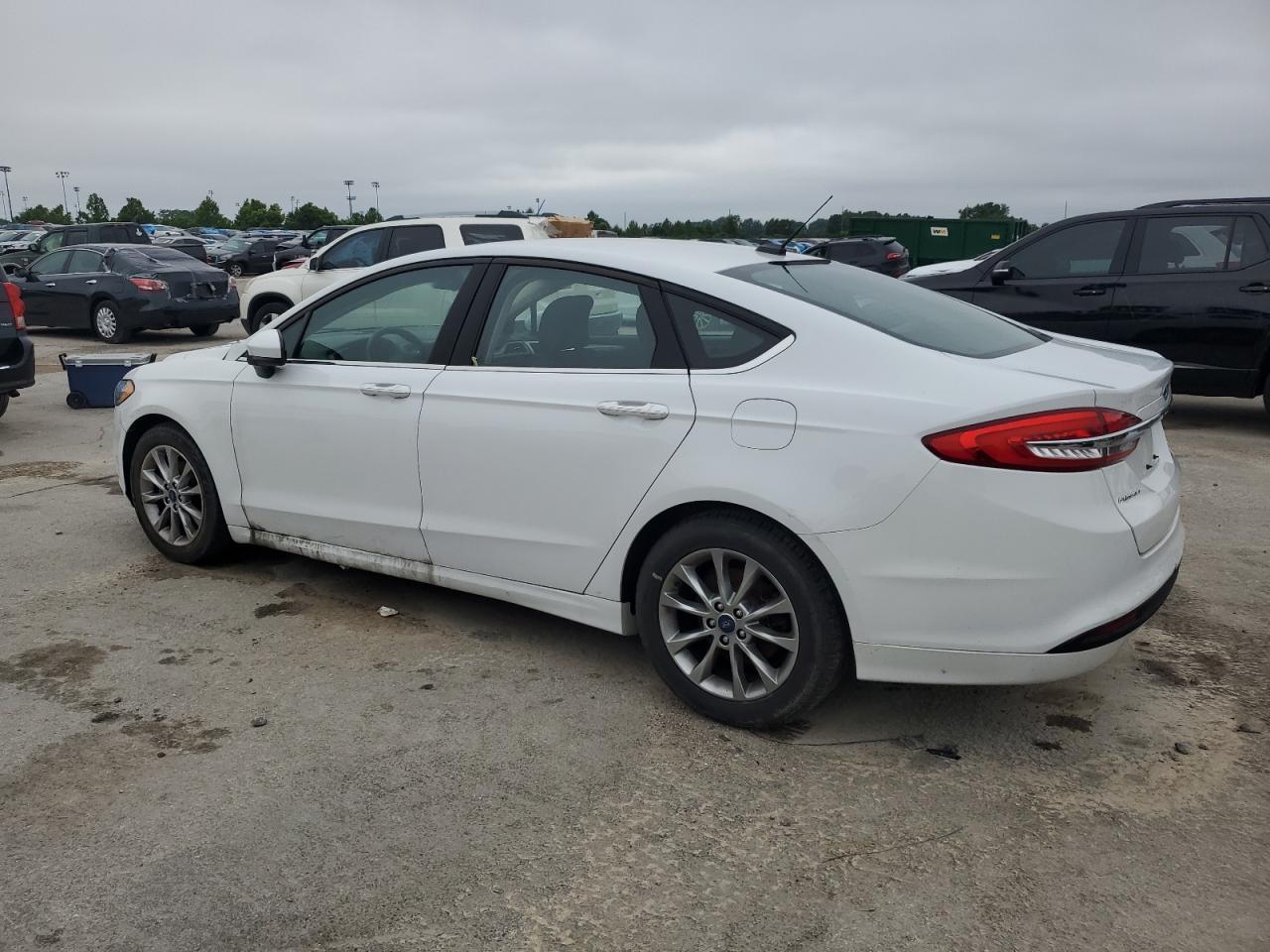 2017 Ford Fusion Se - Image 2