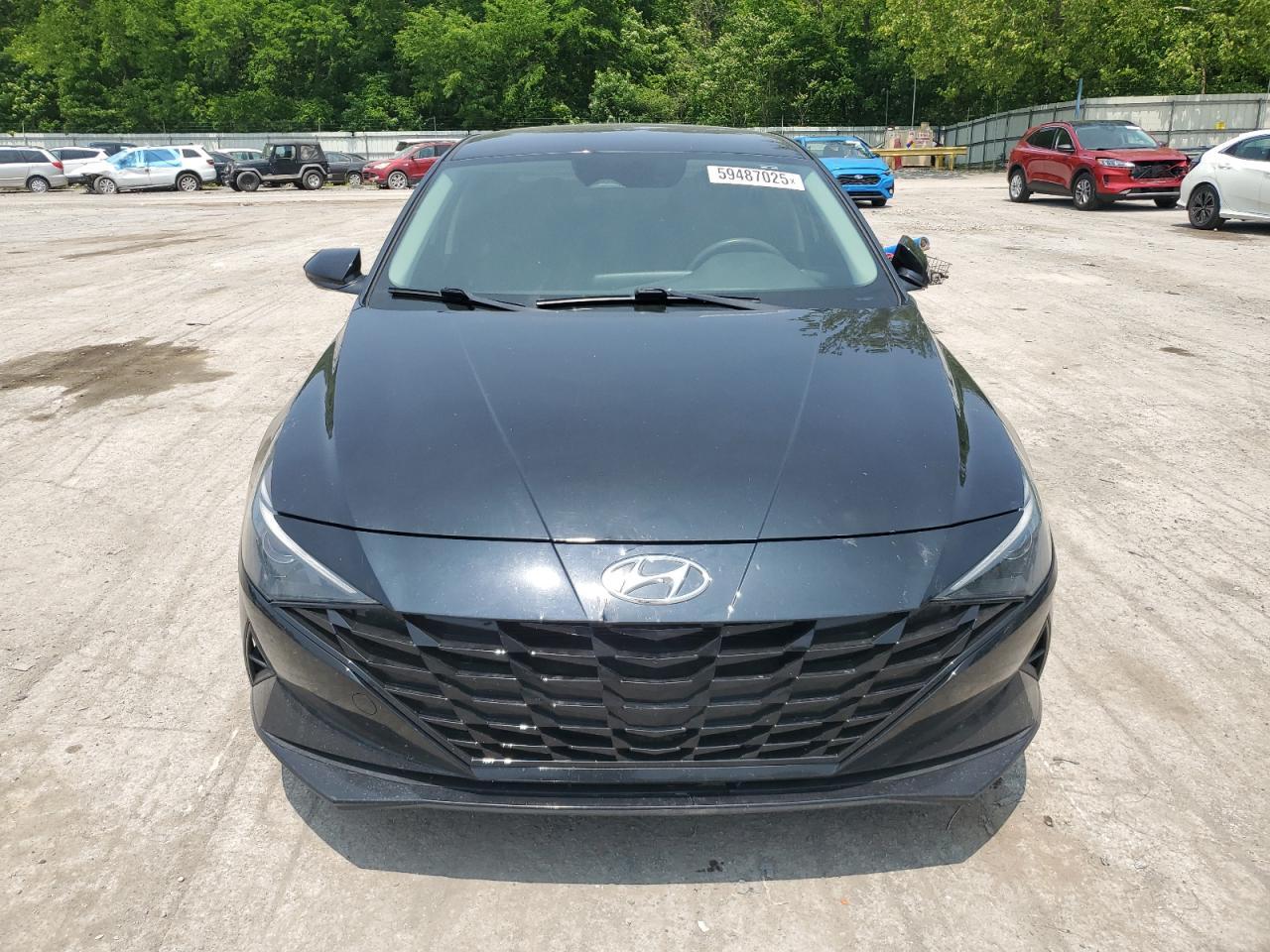 2022 Hyundai Elantra Se - Image 5