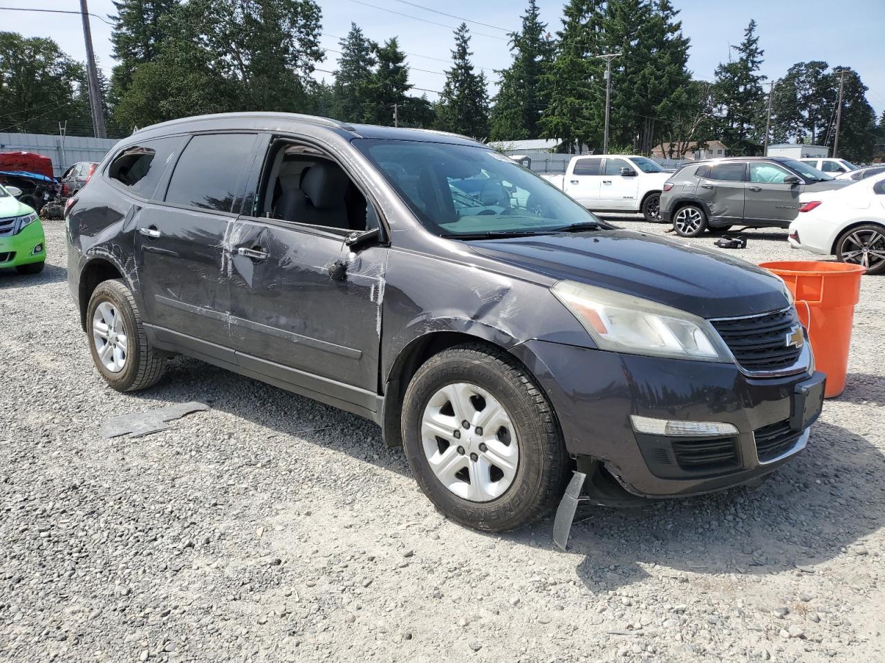 2015 Chevrolet Traverse Ls - Image 4