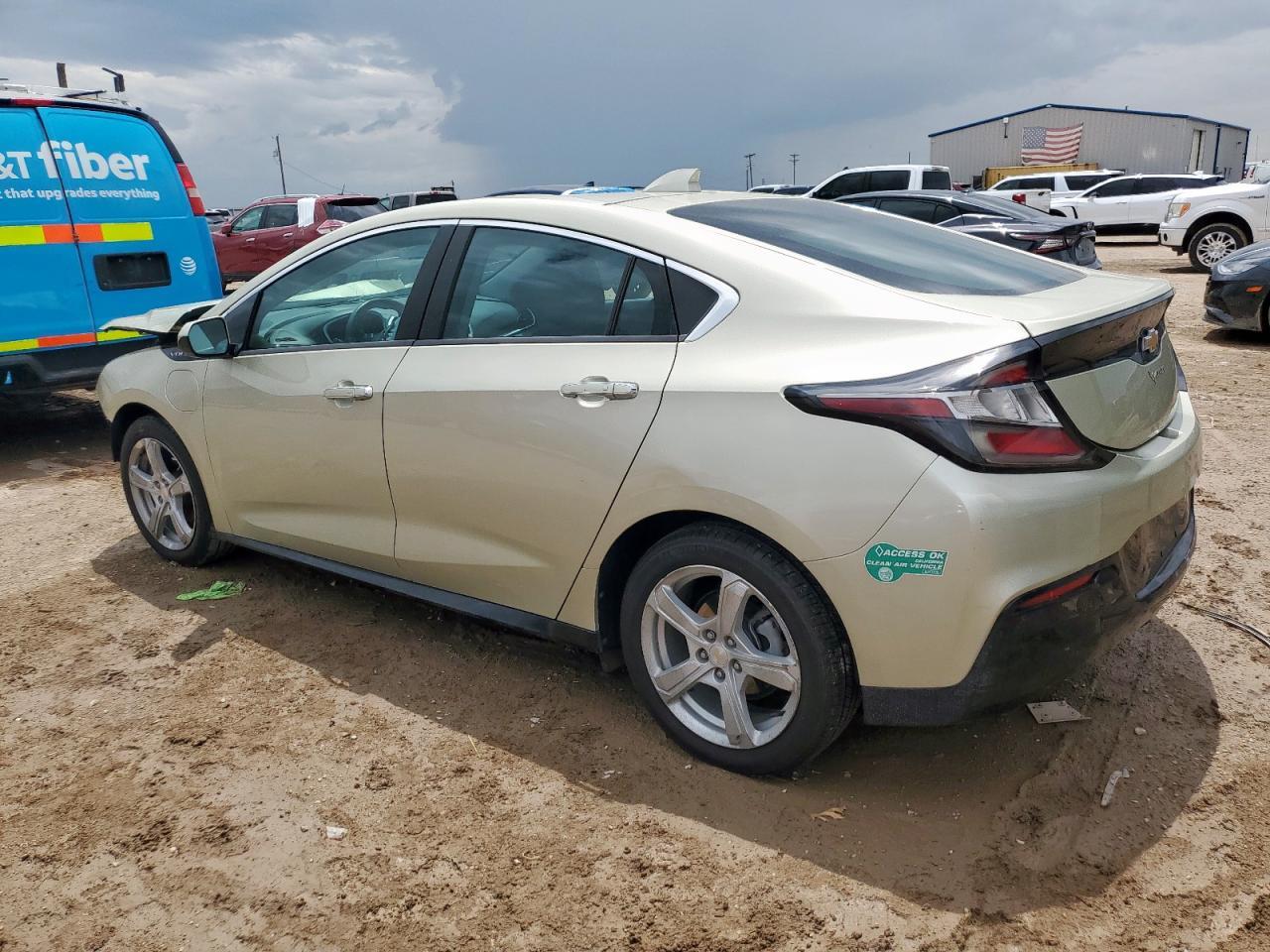 2017 Chevrolet Volt Lt - Фото 2