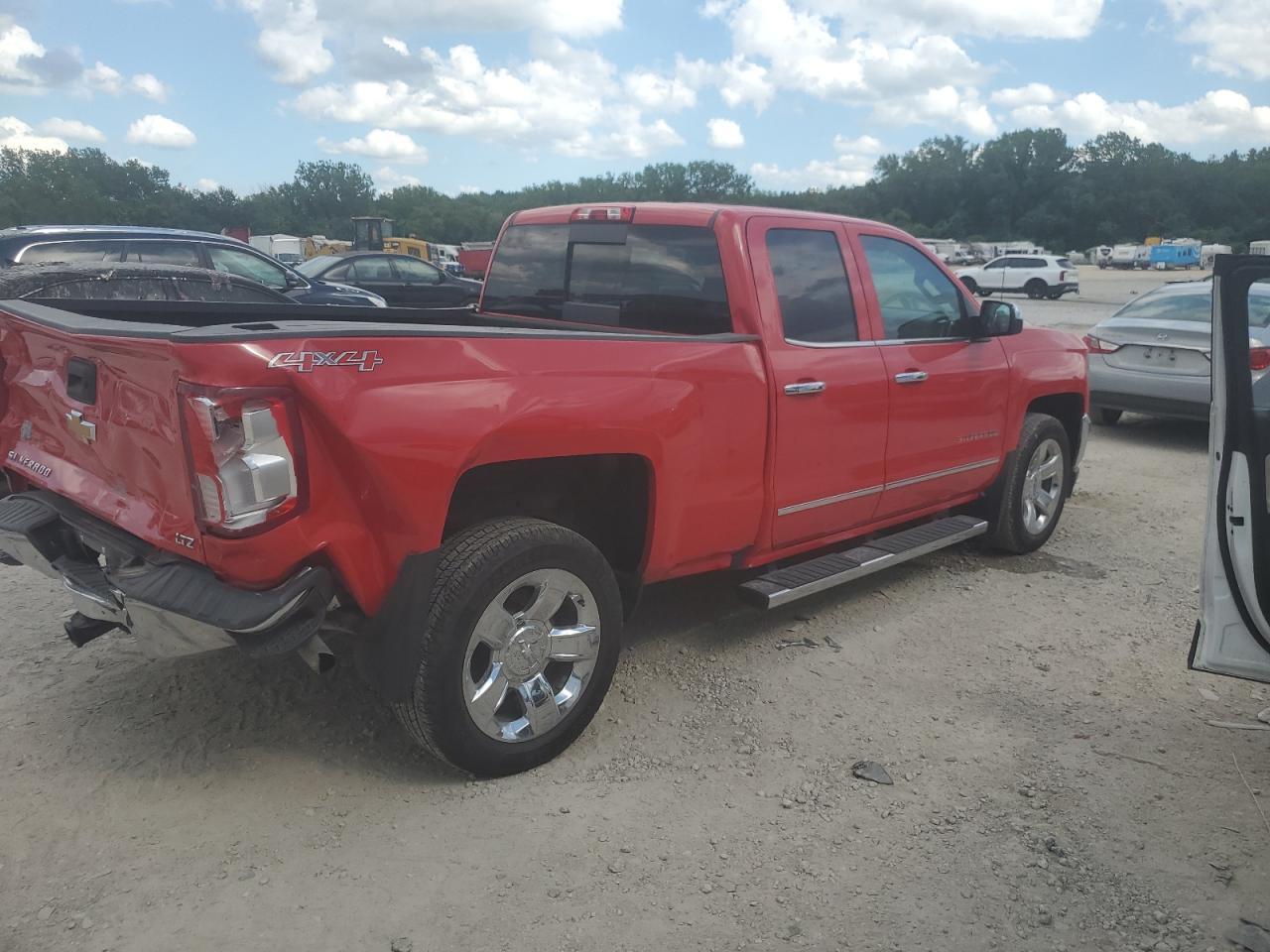 2017 Chevrolet Silverado K1500 Ltz - Image 3