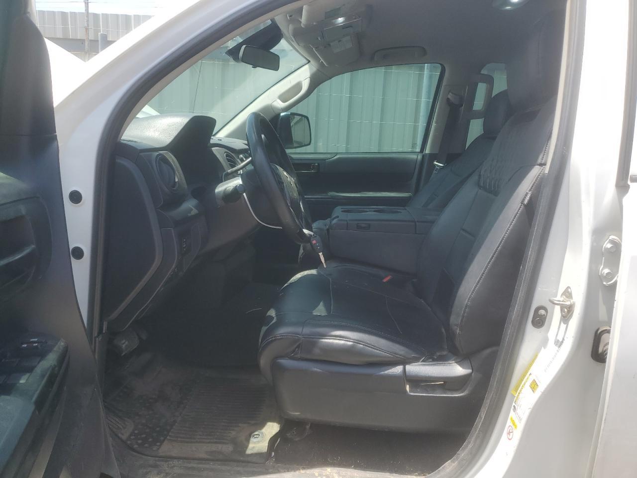 2018 Toyota Tundra Double Cab Sr - Image 7