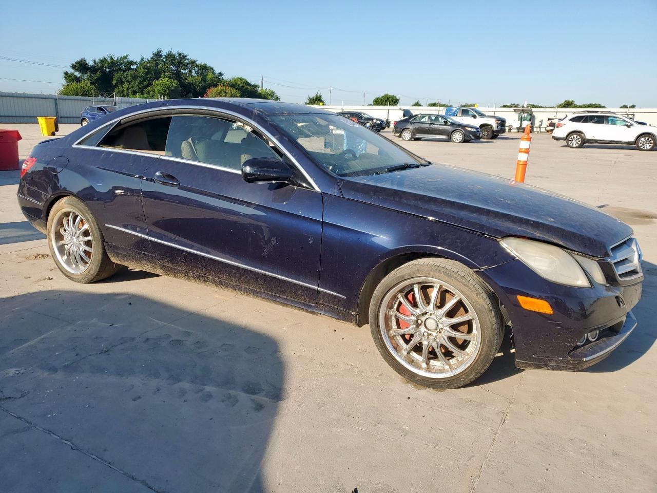 2010 Mercedes-Benz E 350 - Фото 4